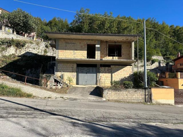 Casa in vendita a Lettomanoppello, Abruzzo