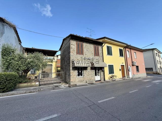 Casa in vendita a Camigliano, Capannori