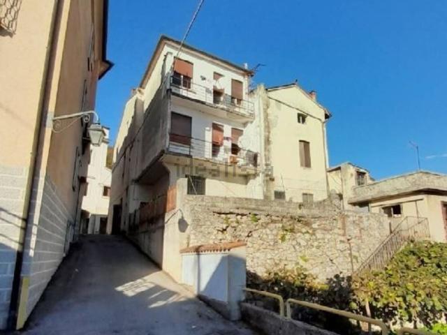 Casa in vendita a Piovene Rocchette, Veneto