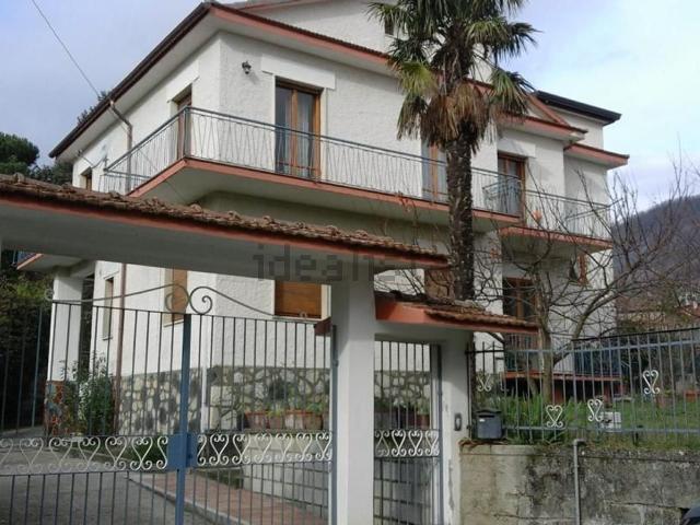 Casa in vendita a Forino, Campania