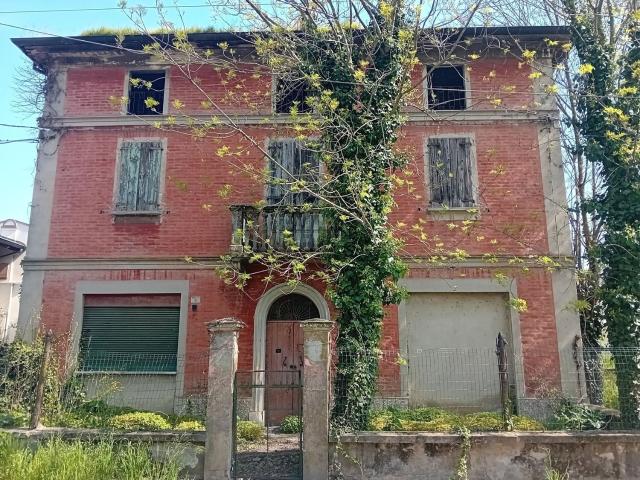 Casa in vendita a Manzolino, Castelfranco Emilia