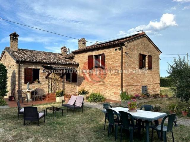 Casa in vendita a Marche, Pesaro E Urbino