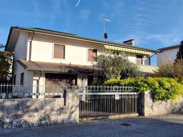 Casa in vendita a Marola, Torri Di Quartesolo