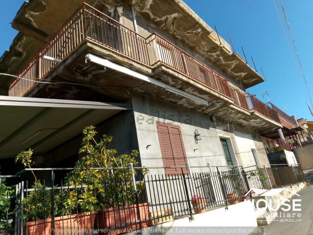 Casa in vendita a Villaggio San Francesco, Ragalna