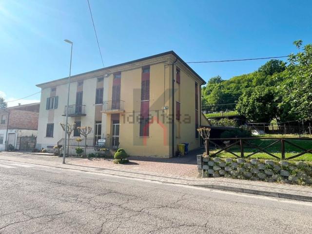 Casa in vendita a Unione di Comuni della Romagna Forlivese, Predappio