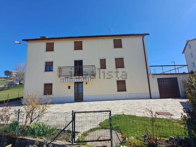 Casa in vendita a Erbezzo, Veneto