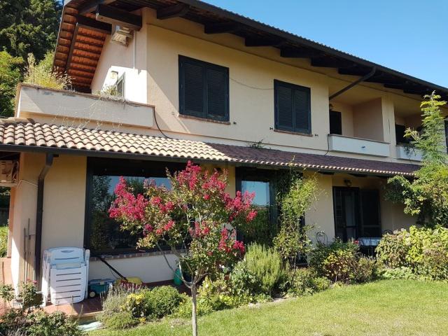 Casa in vendita a Piemonte, Torino