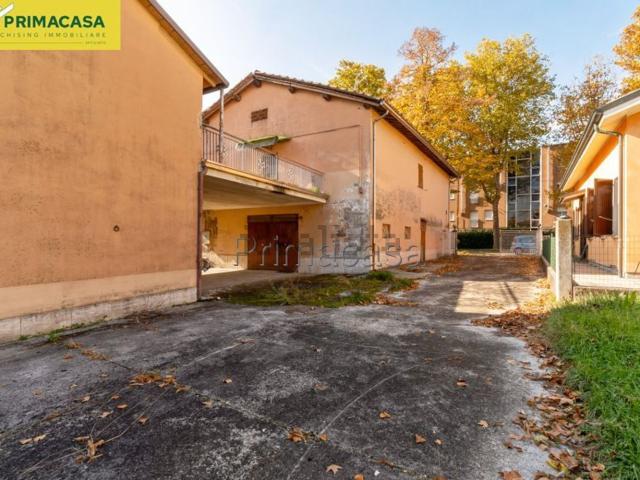 Casa in vendita a Pianura Reggiana, Re