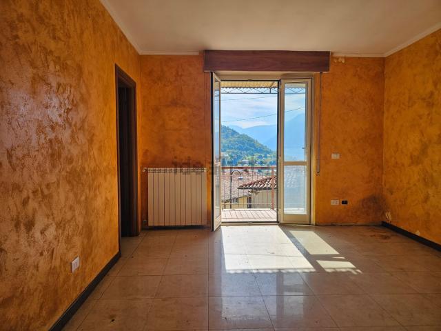 Casa in vendita a Piazza, Sovere