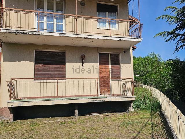 Casa in vendita a Piazza, Sovere