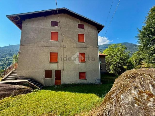 Casa in vendita a Edolo, Brescia
