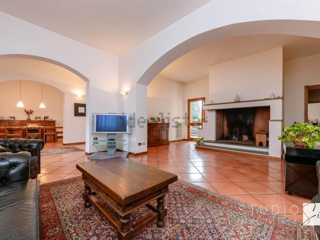 Casa in vendita a Agliana, Toscana