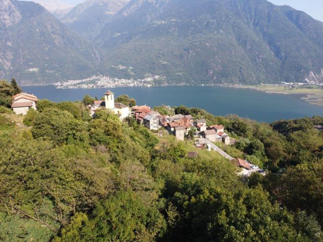 Casa in vendita a Sorico, Lombardia