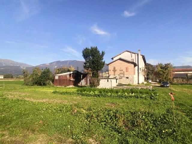 Casa in vendita a Vittorio Veneto, Veneto