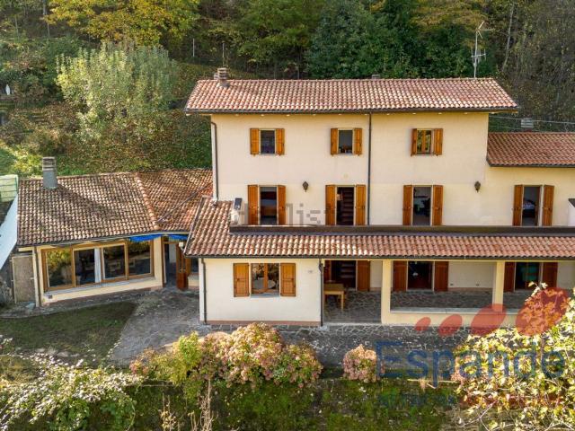 Casa in vendita a Unione dell'Appennino Bolognese, Castel Di Casio