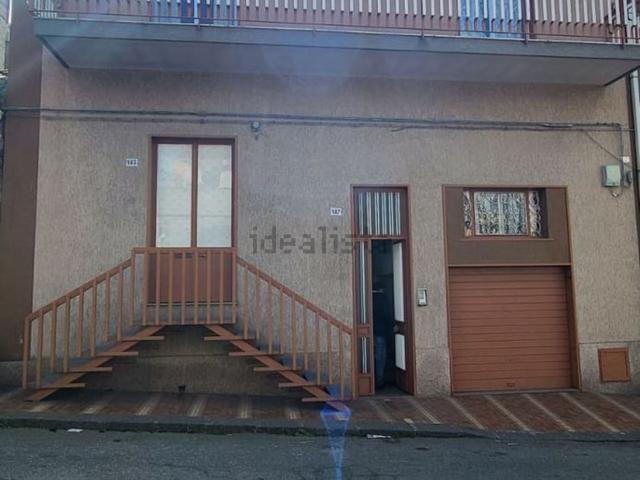Casa in vendita a Belpasso, Sicilia
