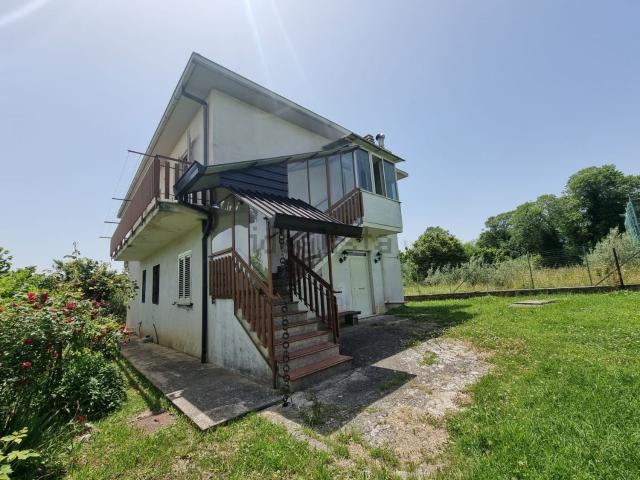 Casa in vendita a Torre Cajetani, Lazio