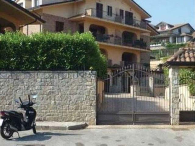 Casa in vendita a Avellino, Campania