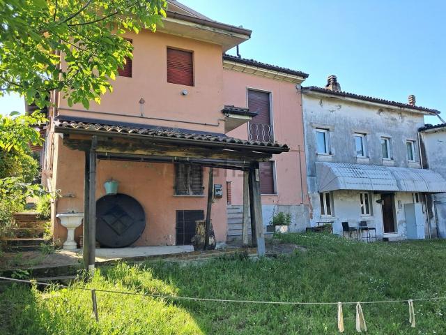 Casa in vendita a San Damiano Al Colle, Lombardia