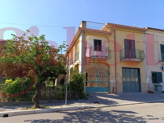 Casa in vendita a Castelvenere, Campania