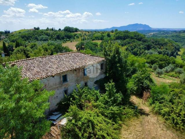 Casa in vendita a San Giorgio, Tarano