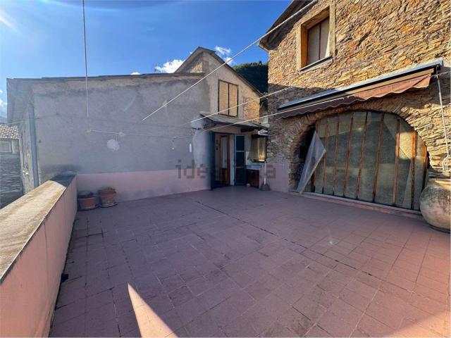 Casa in vendita a Rezzo, Liguria