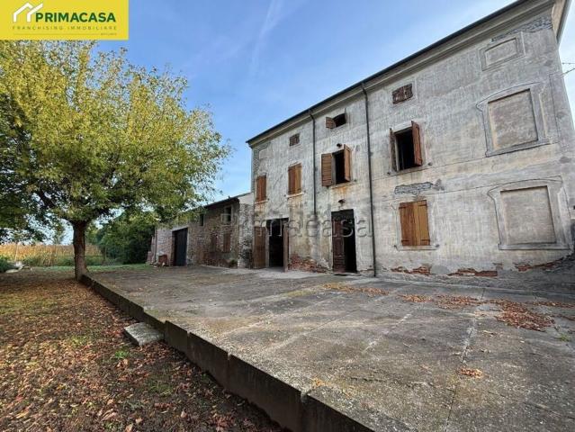 Casa in vendita a Bonavigo, Veneto