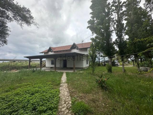Casa in vendita a Villa Literno, Campania