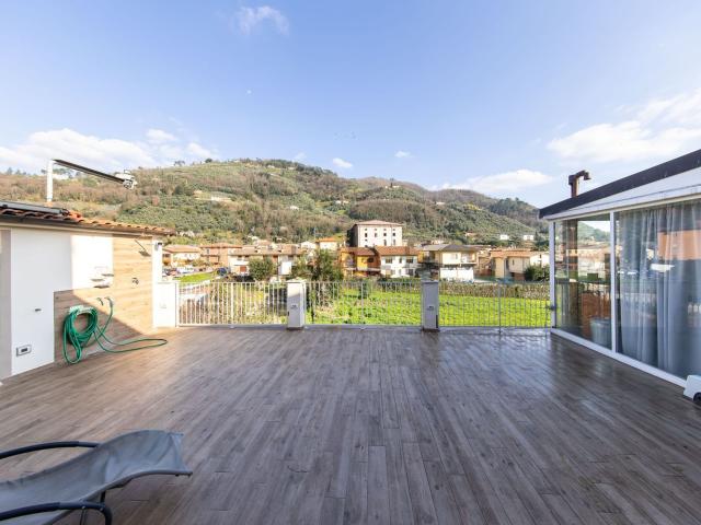 Casa in vendita a Uzzano E Castello, Toscana