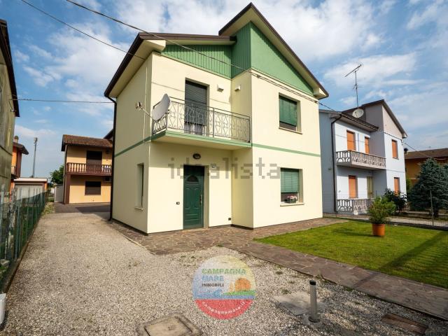 Casa in vendita a Unione Terre e Fiumi, Berra