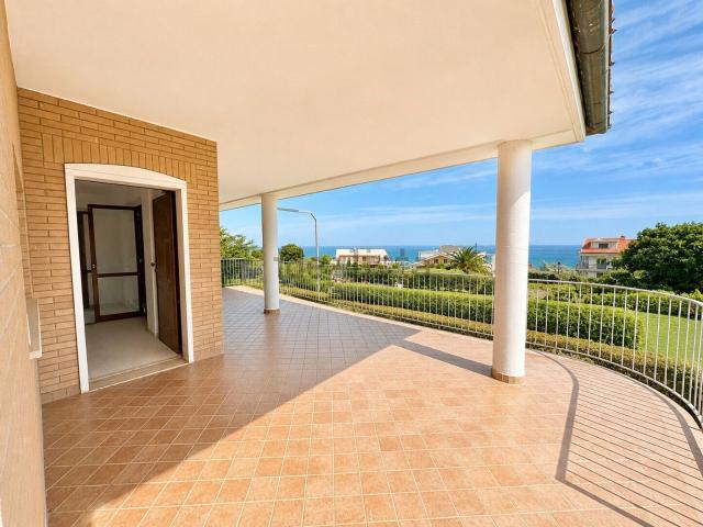 Casa in vendita a Termoli, Molise
