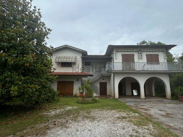 Casa in vendita a Tonfano, Toscana
