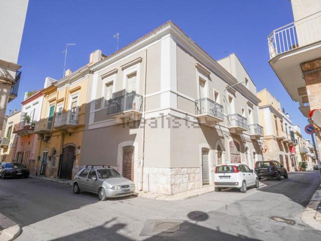 Casa in vendita a Puglia, Bari