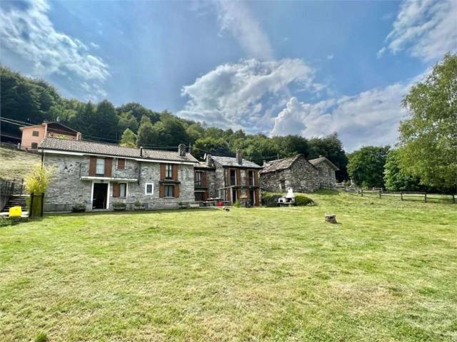 Casa in vendita a Comunità Montana Valli del Verbano, Maccagno