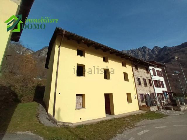 Casa in vendita a Valli Del Pasubio, Veneto