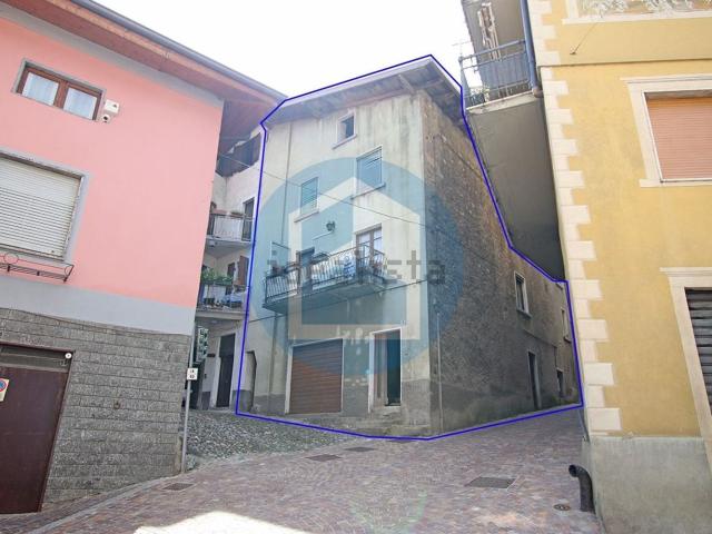 Casa in vendita a Comunità montana della valle Camonica, Angolo Terme