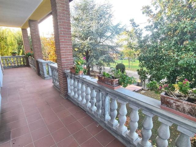 Casa in vendita a Lesignano De' Bagni, Reggio Emilia
