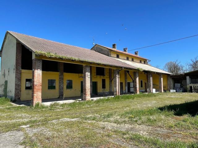 Casa in vendita a Romanengo, Lombardia