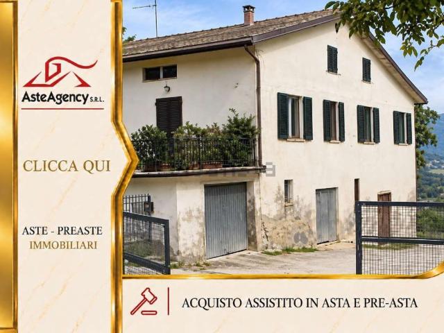 Casa in vendita a Case Bargatano Alto, Cerreto d'Esi