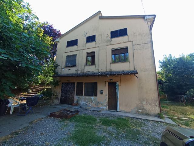Casa in vendita a Alta Val Tidone, Caminata