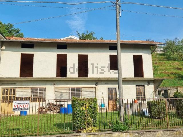Casa in vendita a Località San Bernardo, Piemonte