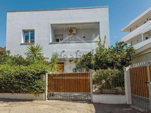 Casa in vendita a Pescara Colli, Pescara