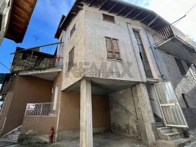 Casa in vendita a Comunità montana della valle Camonica, Artogne