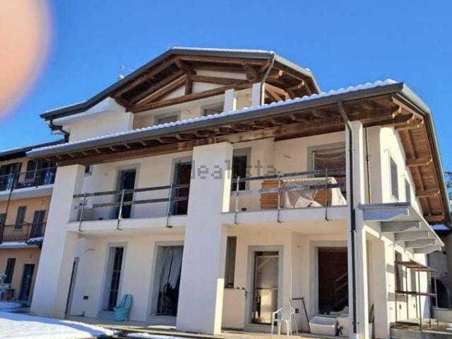 Casa in vendita a Gattico-Veruno, Piemonte