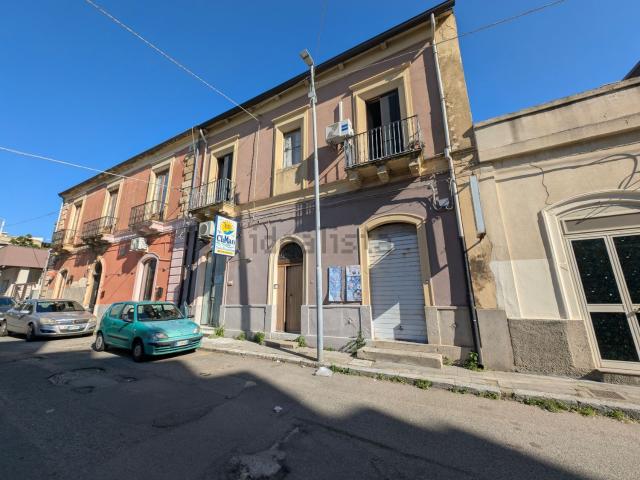 Casa in vendita a Calabria, Reggio Calabria