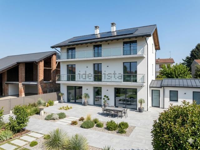 Casa in vendita a Cerano, Novara