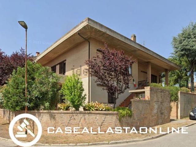 Casa in vendita a Marche, Macerata