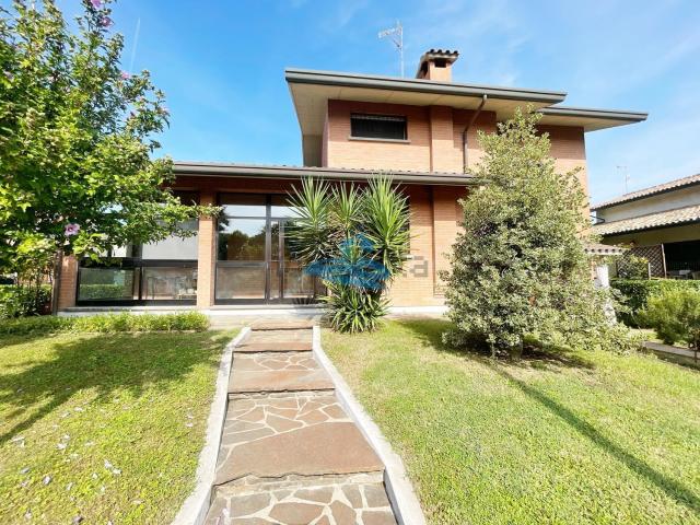 Casa in vendita a Ravenna, Reggio Emilia