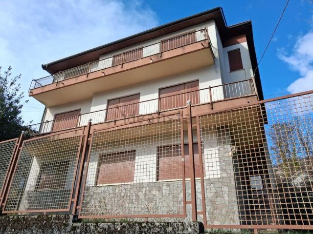 Casa in vendita a Prato, Torriglia