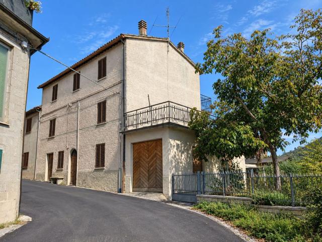 Casa in vendita a Smirra, Cagli